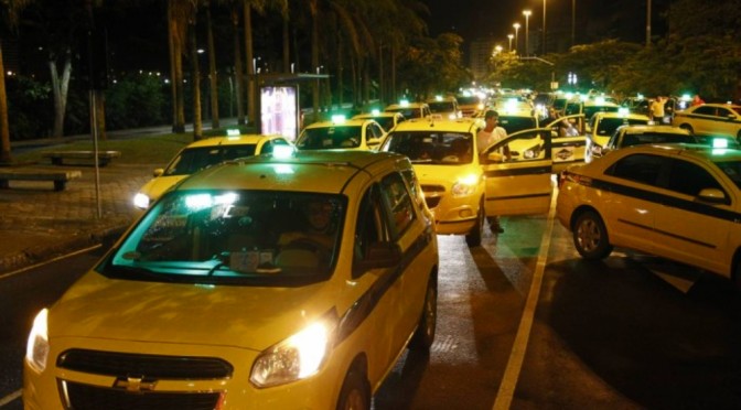 Gay Couple Ejected By Homophobic Driver in Rio